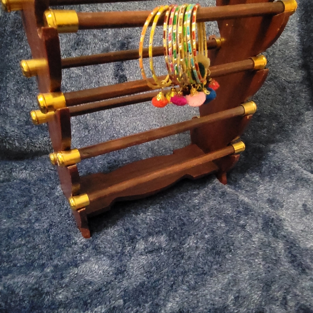 Bangles Stand